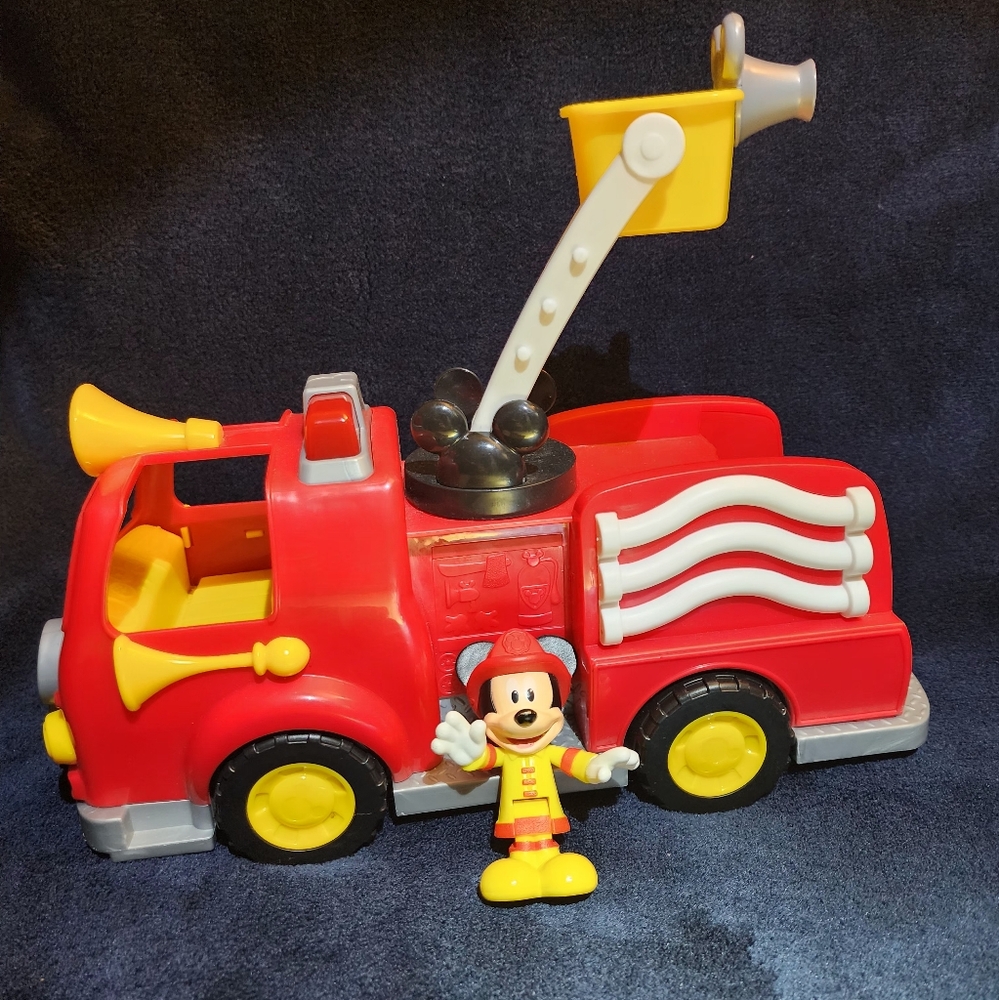 Mickey Mouse Fire Engine With Lights And Sounds